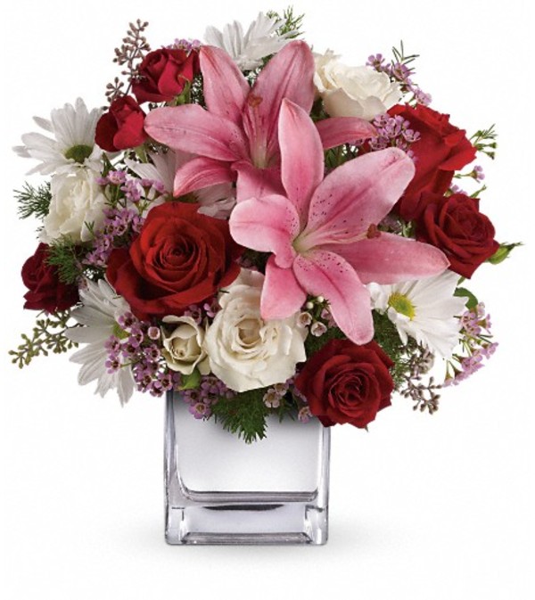Teleflora's Happy in Love Bouquet