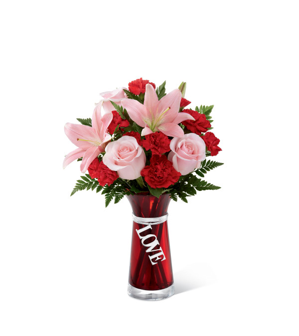 The FTD® Hold My Heart™ Bouquet 2015
