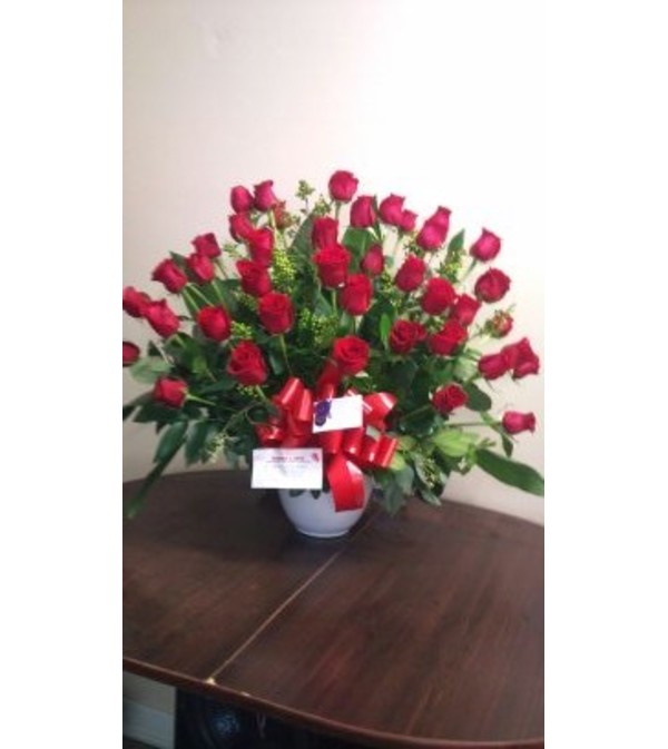 Classic Red Arrangement
