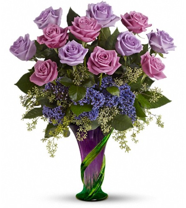 Teleflora's Dazzle Her Bouquet