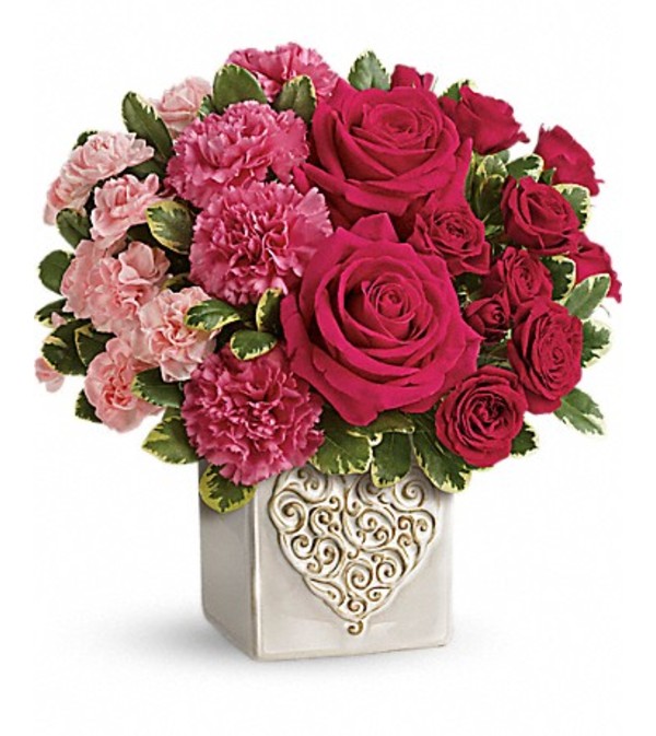 Teleflora's Swirling Heart Bouquet