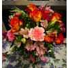Sweetness - Deluxe. An arrangement by Sun Valley Florist.
