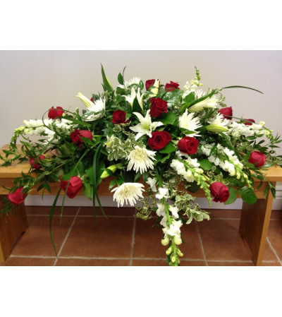 LOVING RED AND WHITE CASKET LOVING RED AND WHITE CASKET