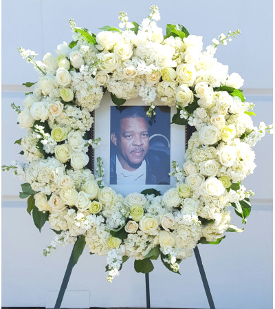 Glorious Memoriam Wreath Glorious Memoriam Wreath
