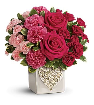 Swirling Heart Cube Vase Swirling Heart Cube Vase