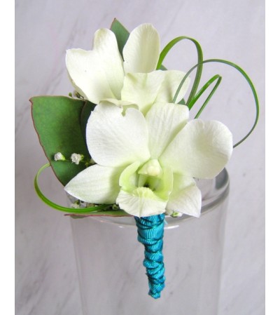 Dendrobium Boutonniere Dendrobium Boutonniere