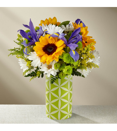 The FTD® Sunflower Sweetness 18-S8 The FTD® Sunflower Sweetness 18-S8
