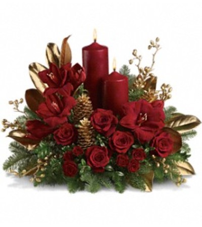 Candlelit Christmas Centerpiece Candlelit Christmas Centerpiece