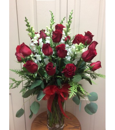 Roses and snapdragon Roses and snapdragon