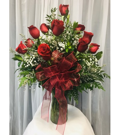 Classic Red Roses by Ellington's Classic Red Roses by Ellington's