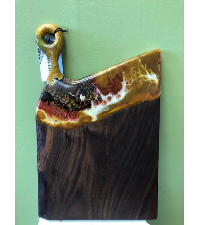 WALNUT CHARCUTERIE BOARD WALNUT CHARCUTERIE BOARD
