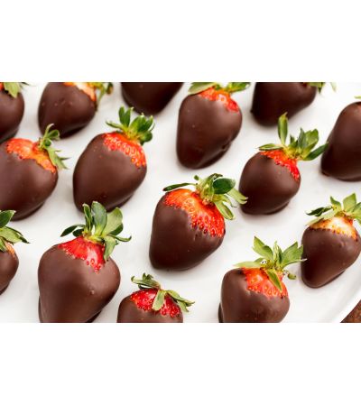 Hand-dipped berries Hand-dipped berries