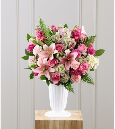 Never-Ending Love™ Arrangement Never-Ending Love™ Arrangement
