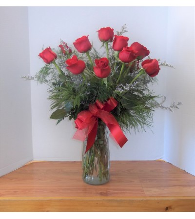 Lush Dozen Red Roses Lush Dozen Red Roses
