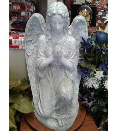 Kneeling Angel Kneeling Angel