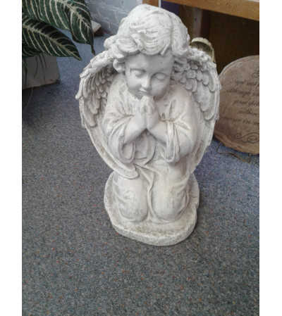 Kneeling Child Memorial Kneeling Child Memorial