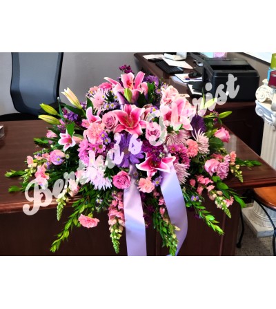 Casket Spray With Mixed Flowers Casket Spray With Mixed Flowers