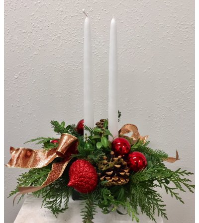 Round Holiday Gathering Centerpiece Round Holiday Gathering Centerpiece