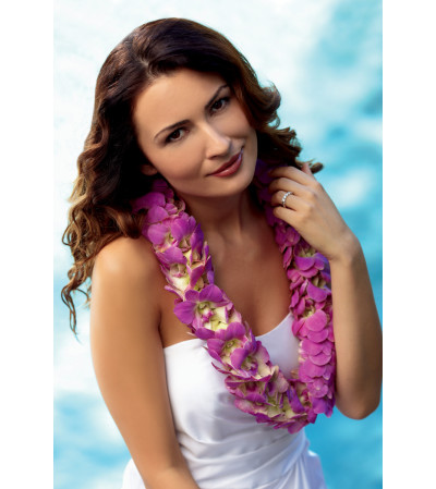 The FTD® Brilliant Shades of Love™ Lei The FTD® Brilliant Shades of Love™ Lei