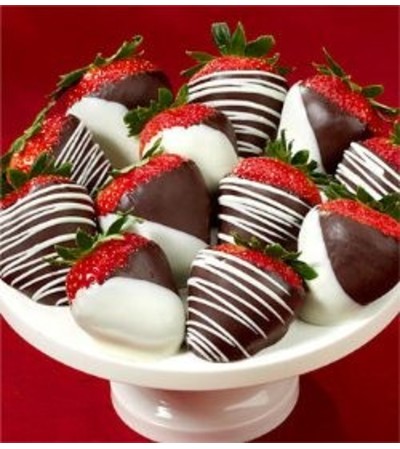12 Chocolate Covered Strawberries 12 Chocolate Covered Strawberries