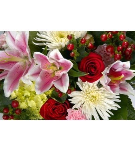 Romance Cut Flower Bouquet - No Vase