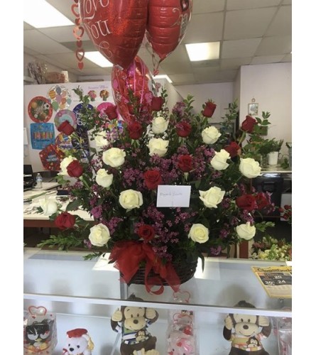 Basket with Mylar Balloons