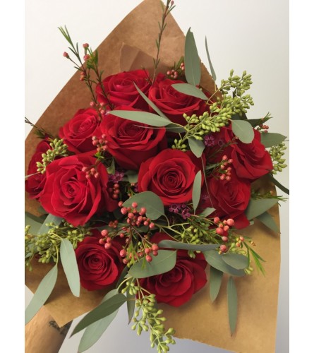 12 Red Roses Wrapped
