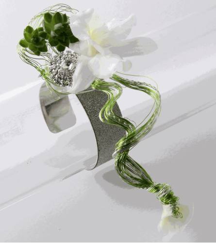 Deluxe Sparkle Corsage 101
