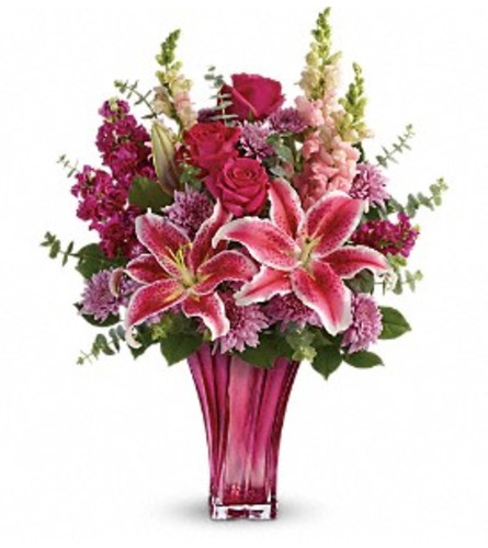 Bold Elegance Bouquet. An arrangement by Vaillant Florist.