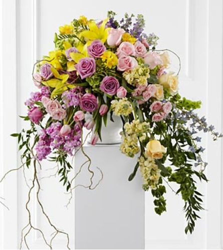 Cascading Table Urn Arrangement