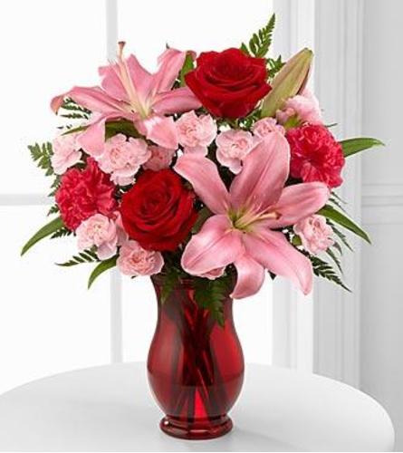 ROMANTIC BEAUTY BOUQUET