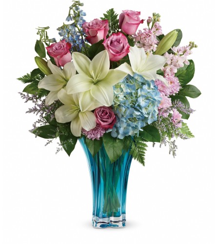 Teleflora's Heart's Pirouette Bouquet