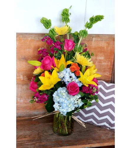 Cheerful Rose Bouquet