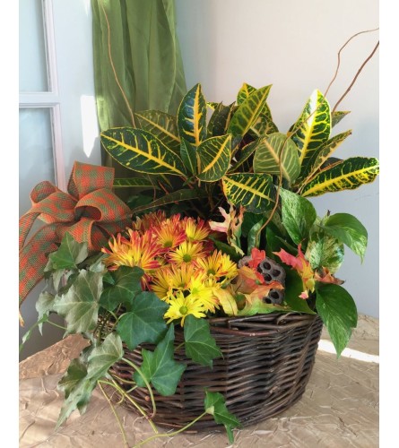 The Exquisite Blooming Garden Basket