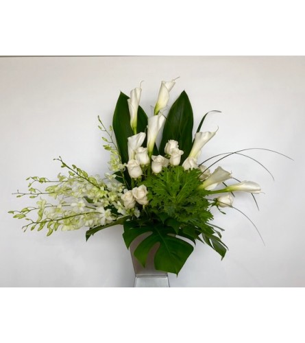 Heavenly white sympathy arrangement