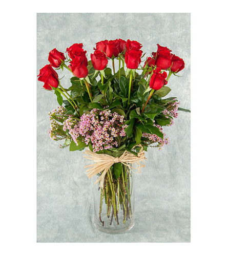 18 TRADITIONAL ROSE ARRANGEMENT