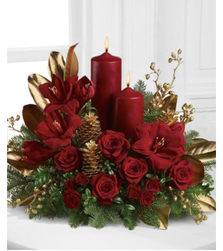 CANDLELIT CHRISTMAS CENTERPIECE 1
