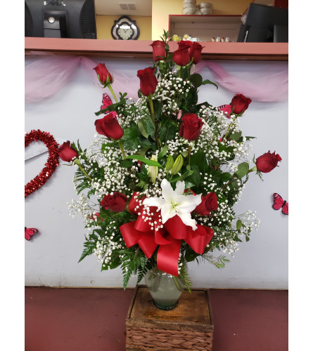 Traditional all roses