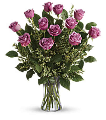 Hey Gorgeous - Standard. An arrangement by Belak Flowers.