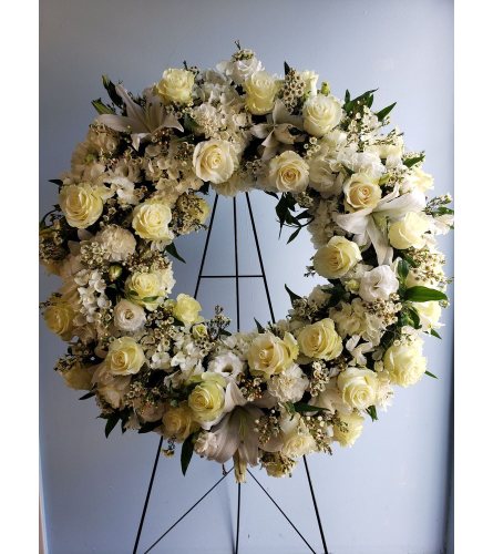 BELDEN'S REMEMBRANCE WREATH