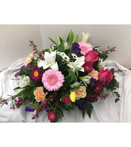 Rothe's Spring Holiday Centerpiece