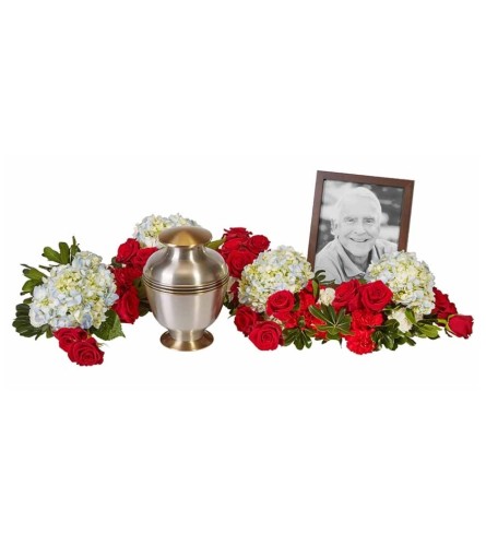 Garland table top tribute
