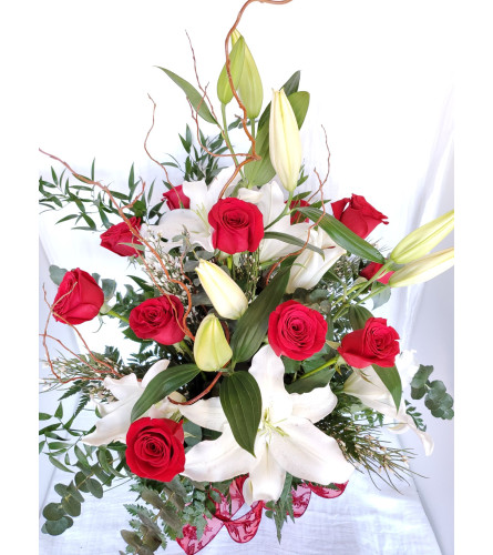 Valentine Roses and Lily Special