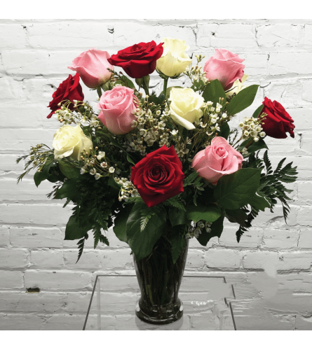 1 Dozen Roses-Sweetheart Mix