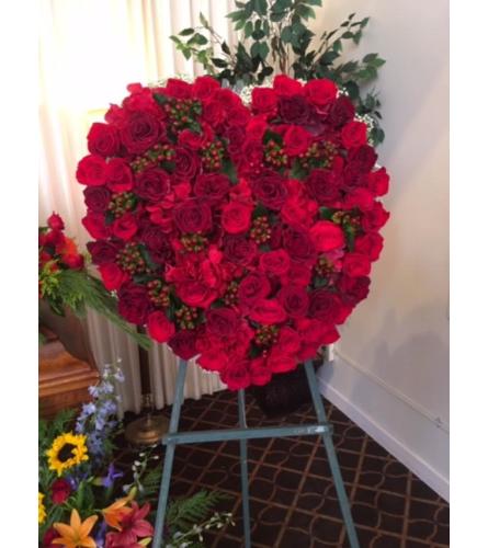 Red Roses Heart Spray