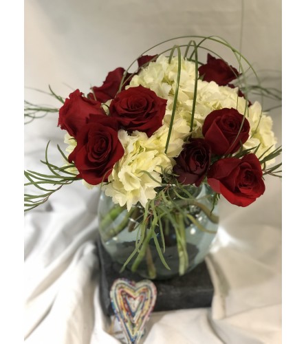 Red Rose Rendezvous