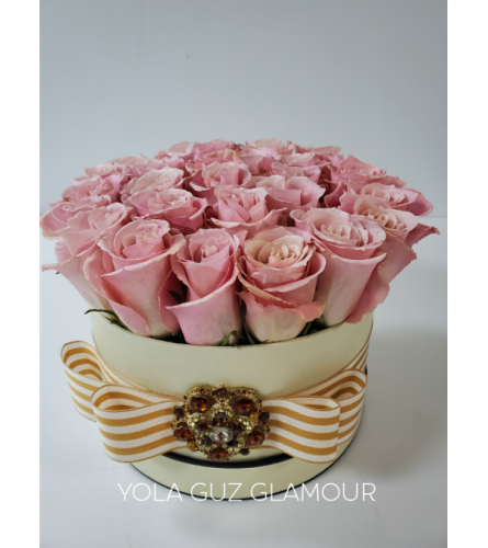 Channel Pink Roses In Box