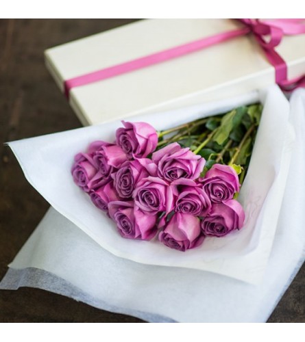 Long Stem Lavender Roses in a Box