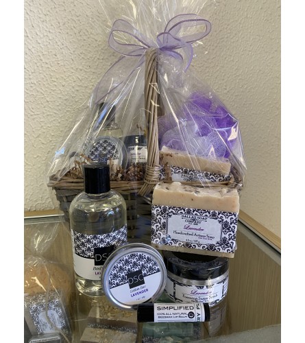 Dallas Soap Company Lavender Scent Spa Basket