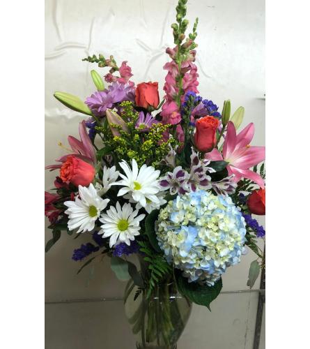 Loving Splendor. An arrangement by Tom Rodgers Flowers.